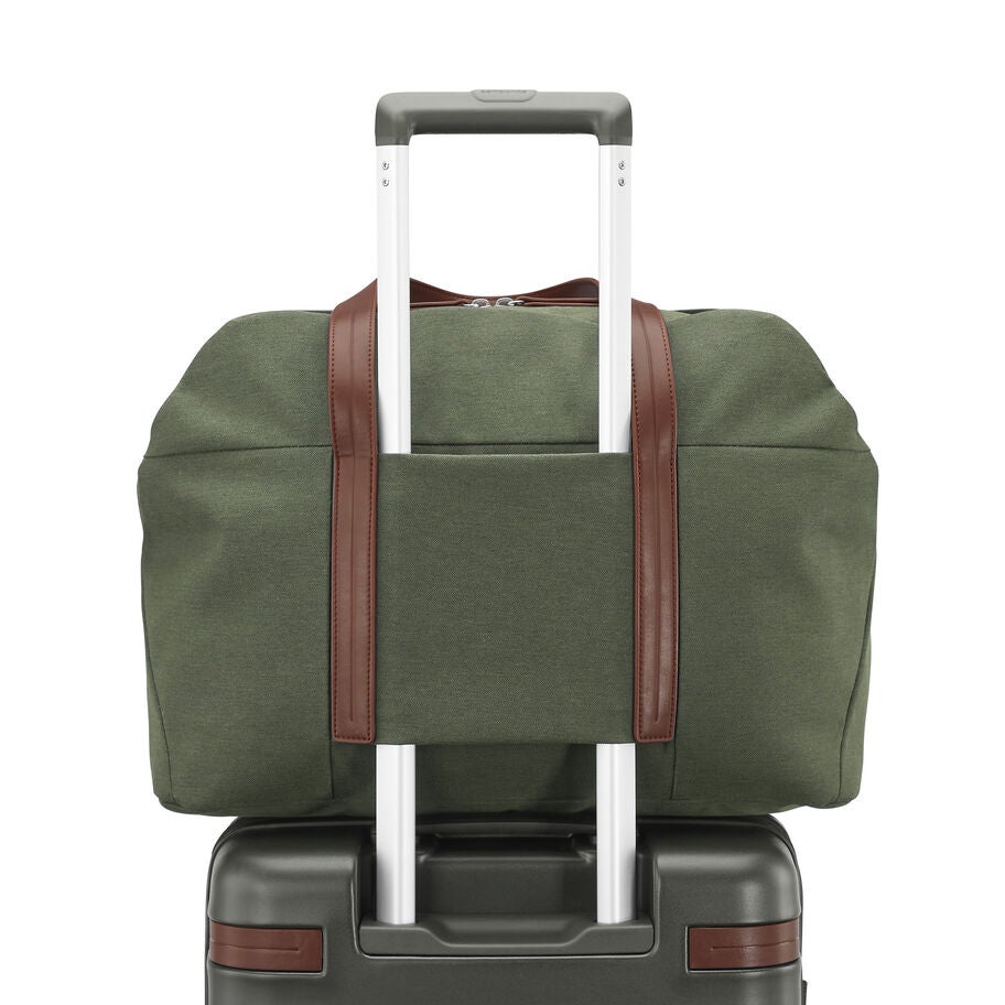 Samsonite Virtuosa Weekender in the color Pine Green. image number 4